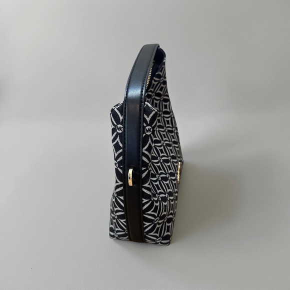 Michael Kors Jacquard Crossbody Handbag - Picture 4 of 10